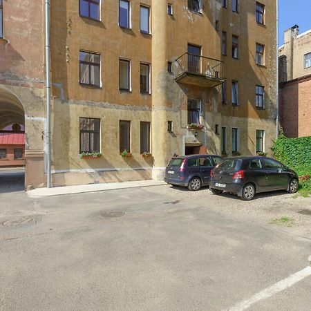 Отель Knights Court Рига Экстерьер фото