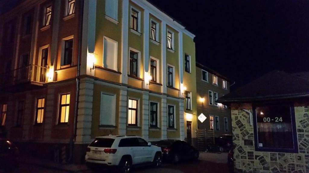 Отель Knights Court Рига Экстерьер фото